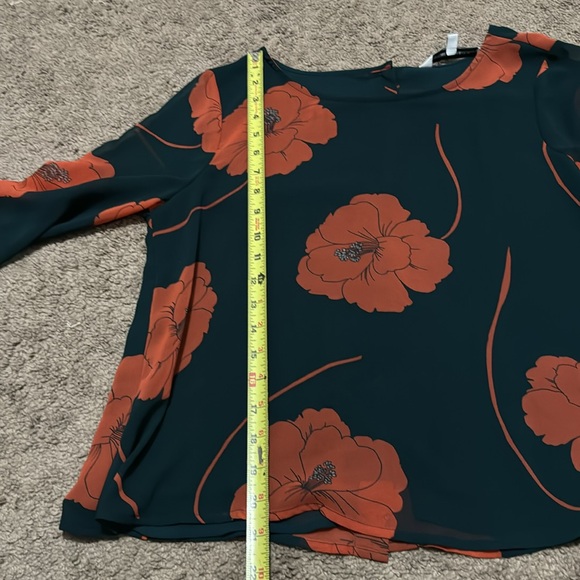 Cupcakes and Cashmere Josette Swing Style Blouse-Dark Green/Red Poppies-Sz S - Picture 10 of 15